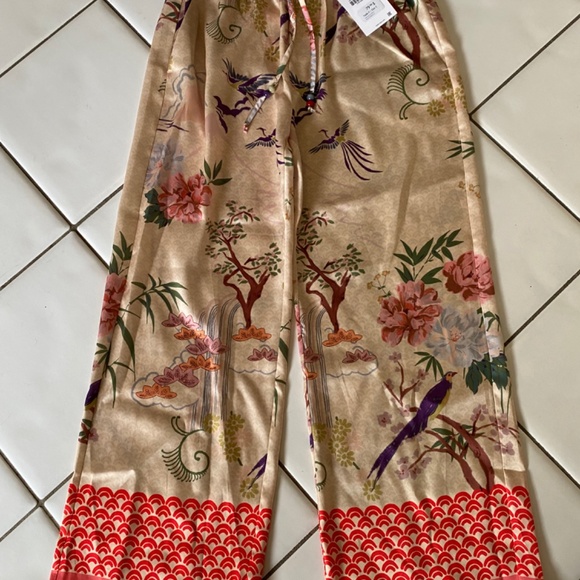 COPY - Zara pants - Picture 2 of 2